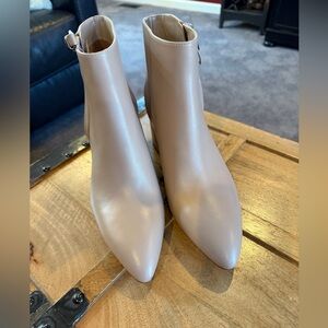 Kate Spade nwot Nude Ankle Booties